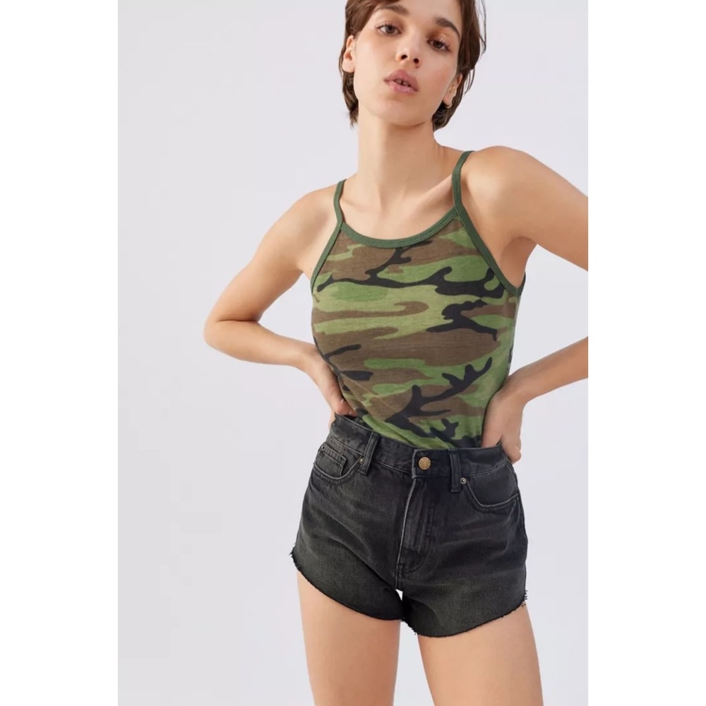 NWT Urban Outfitters BDG Cheeky Denim High Rise Shorts Spring Summer